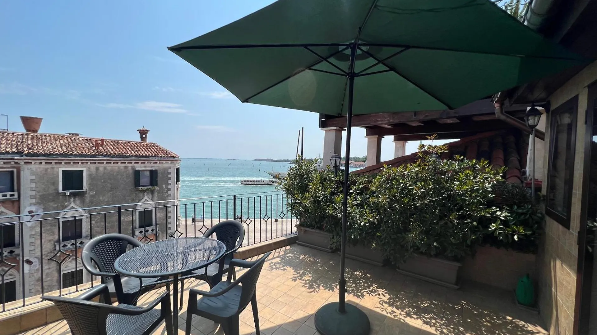 Ca' Delfina Holiday Home Venice Italy