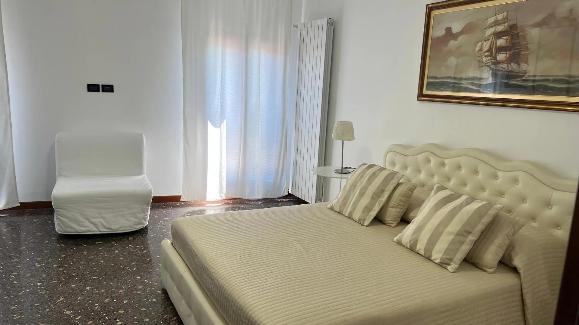 Ca' Delfina Holiday Home Venice 0*,  Italy