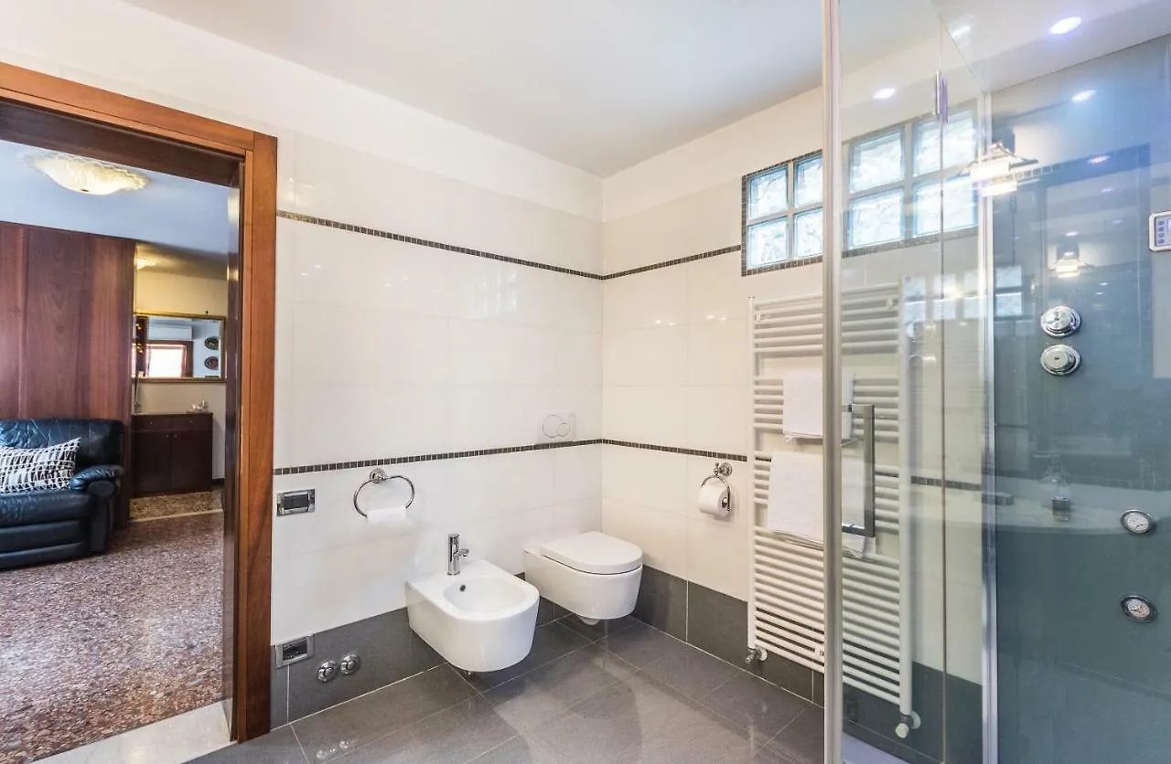 Ca' Delfina Holiday Home Venice