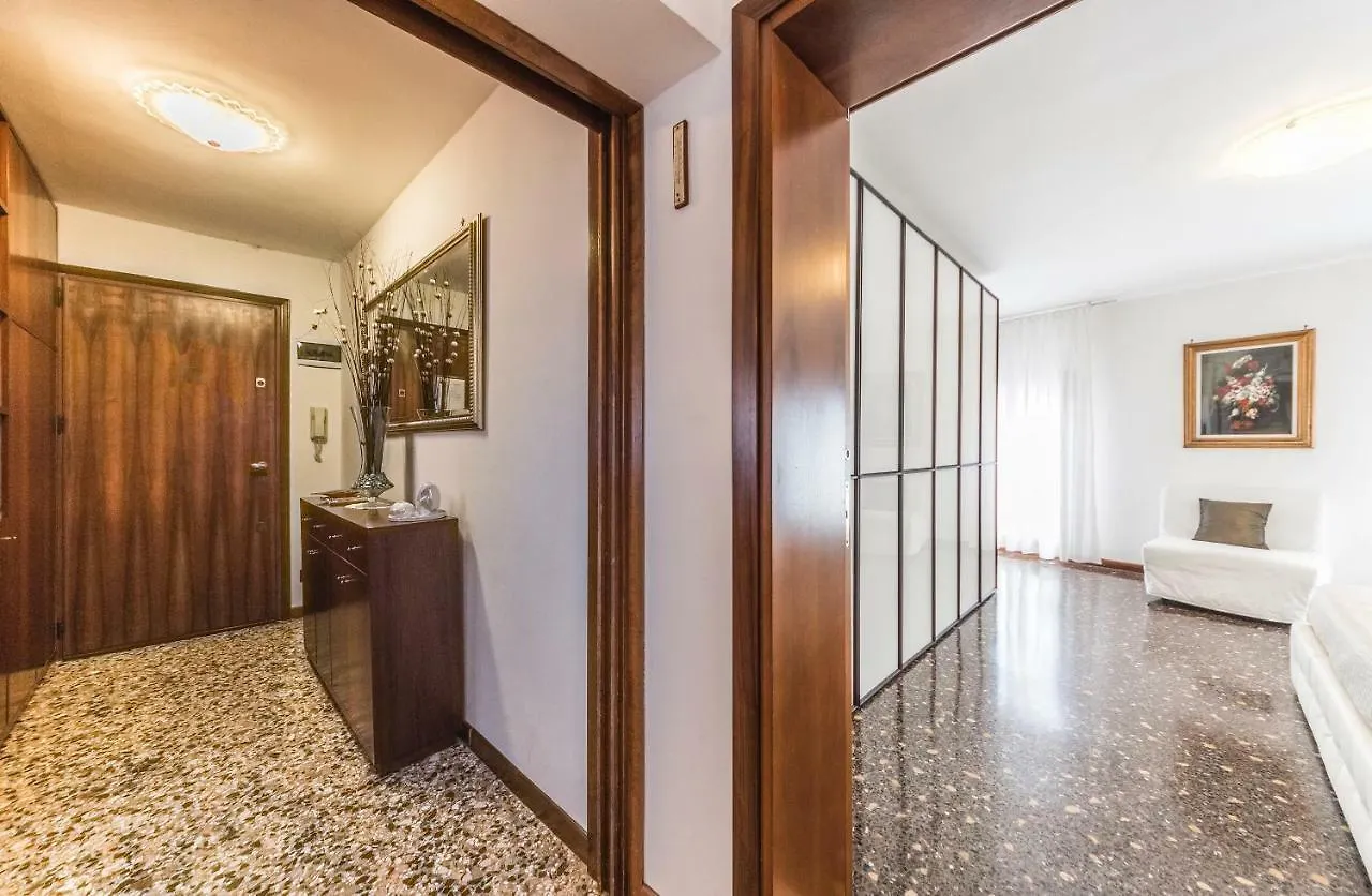 Apartment Ca' Delfina Holiday Home Venice